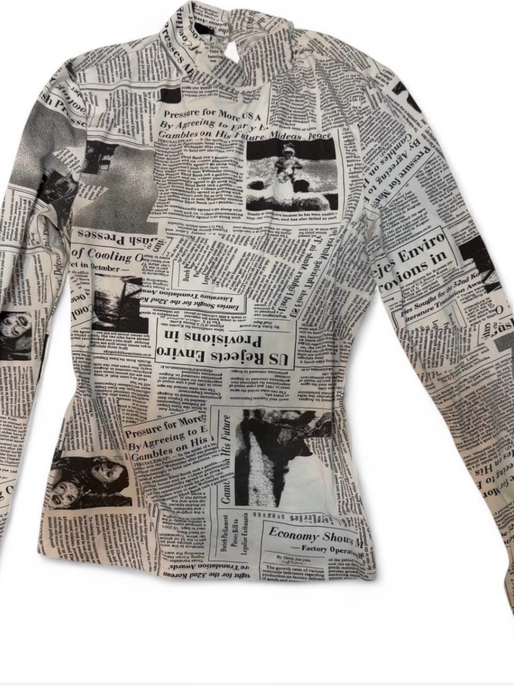 Newspaper Print Long Sleeve Mock Neck Top - Black & Cream